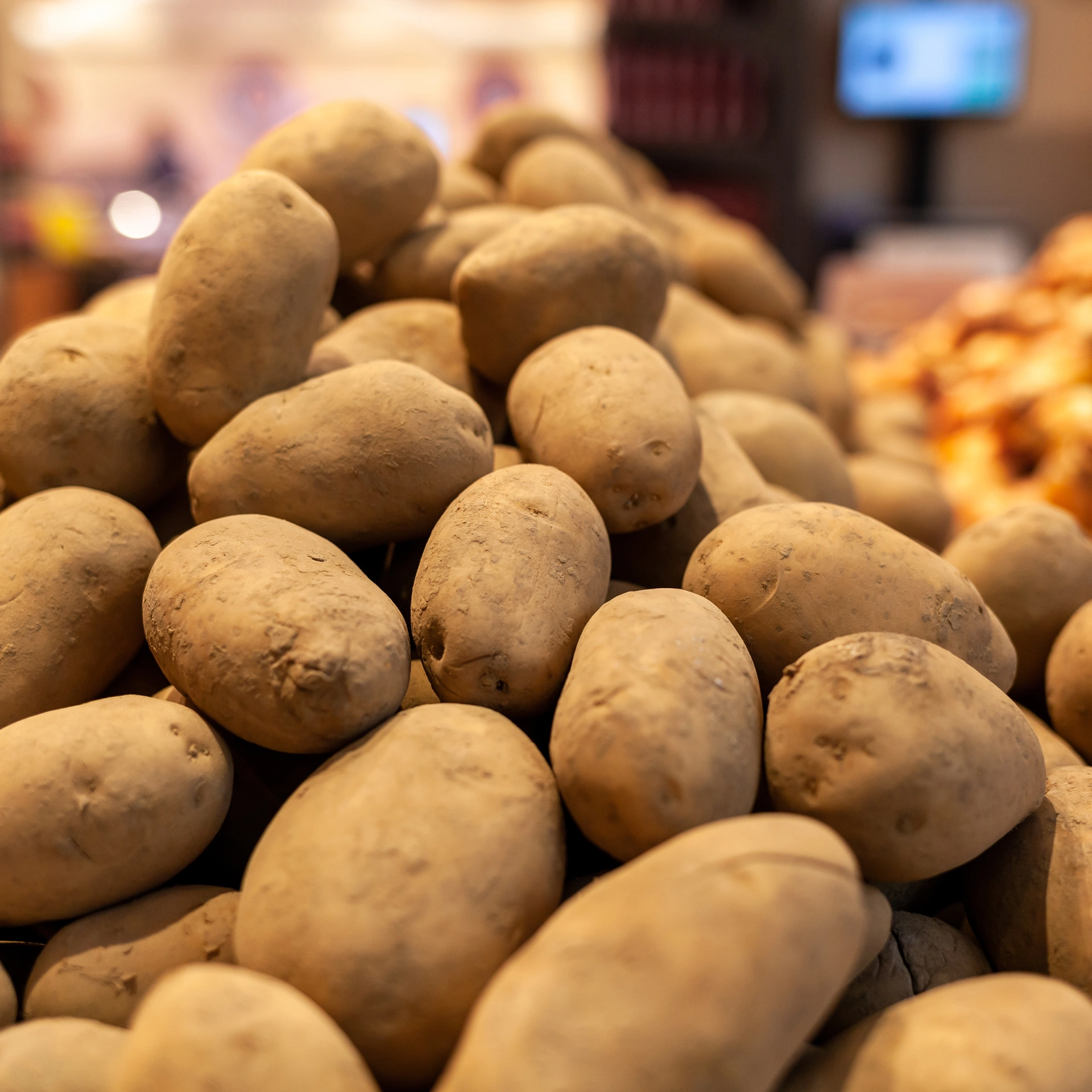 a pile of potatoes